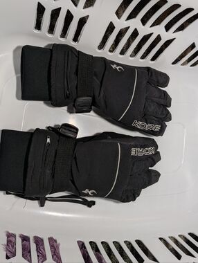 KORE Winter Ski/Snow Gloves Adult M